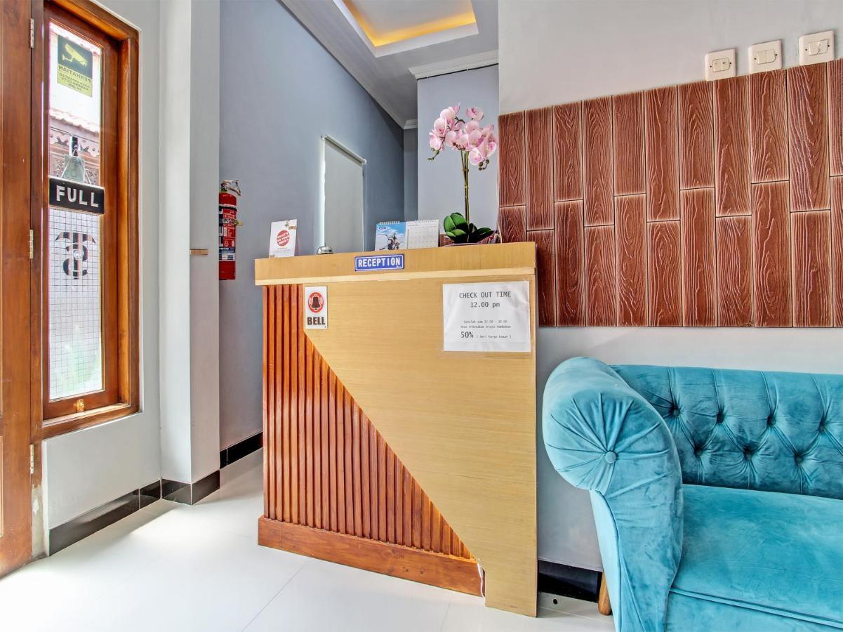 Oyo 91686 Triple S Hotel Malioboro Yogyakarta Eksteriør bilde
