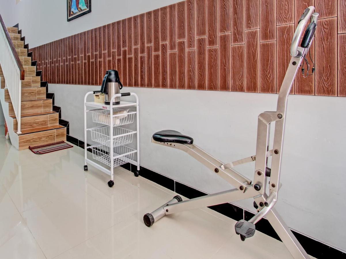 Oyo 91686 Triple S Hotel Malioboro Yogyakarta Eksteriør bilde
