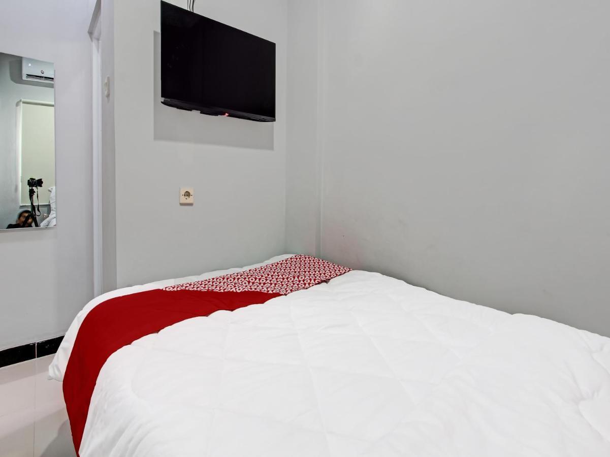 Oyo 91686 Triple S Hotel Malioboro Yogyakarta Eksteriør bilde