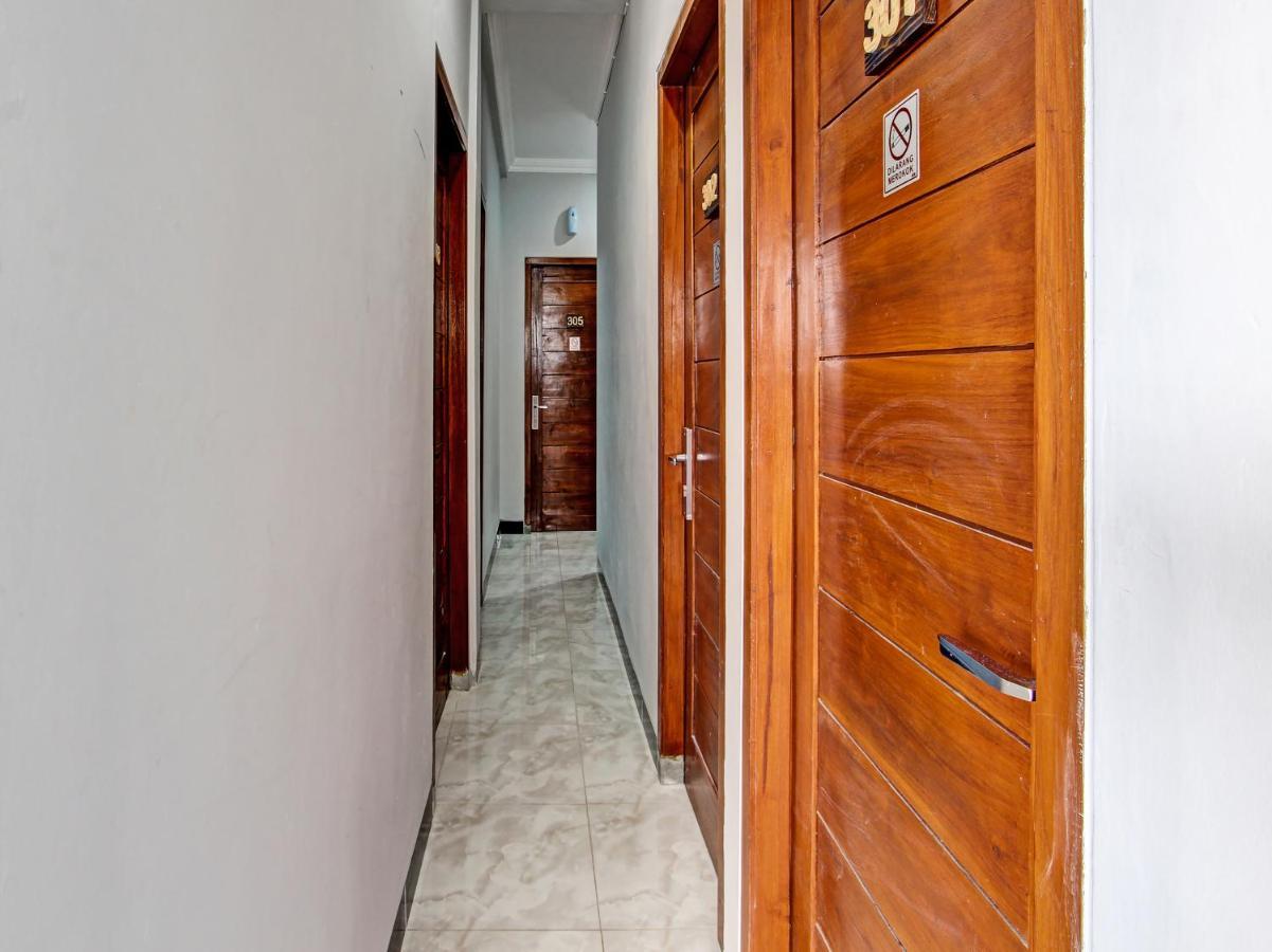 Oyo 91686 Triple S Hotel Malioboro Yogyakarta Eksteriør bilde