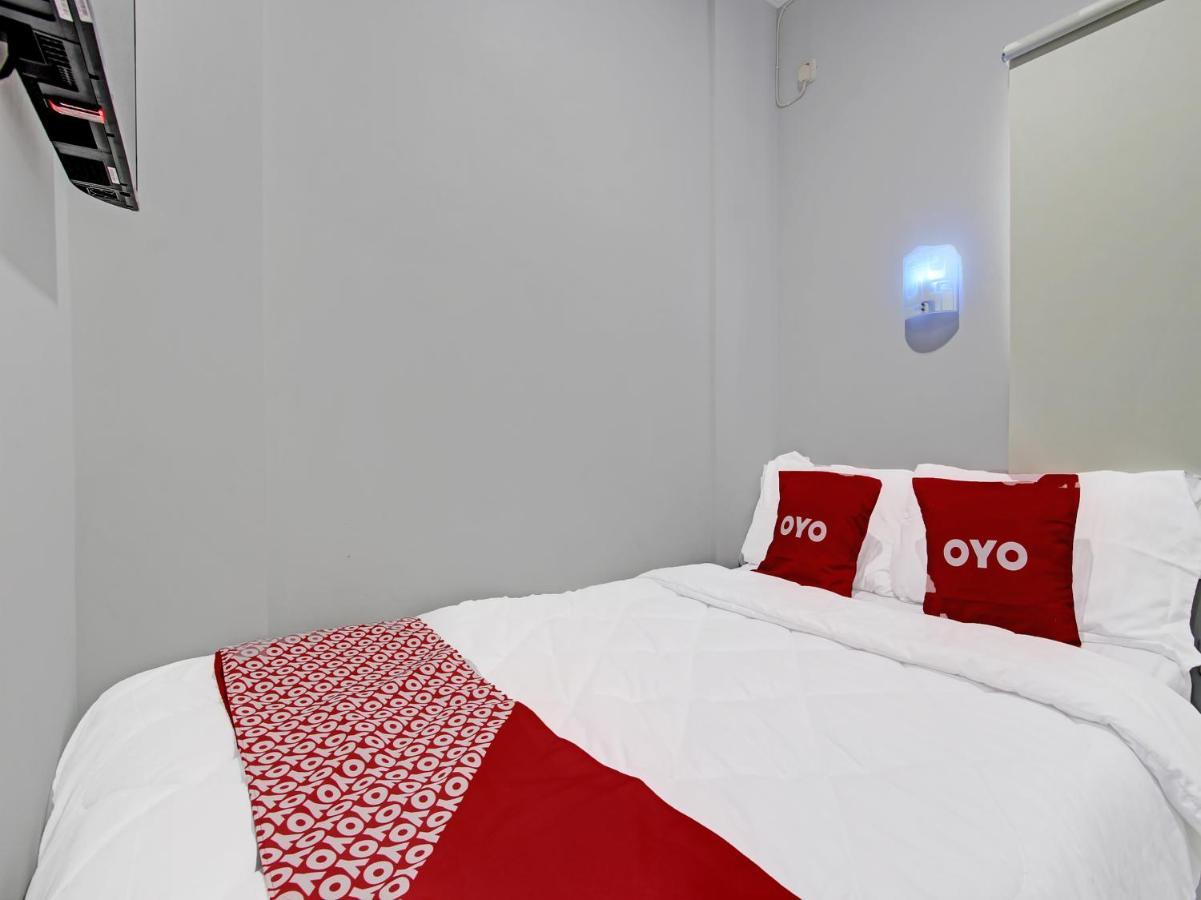 Oyo 91686 Triple S Hotel Malioboro Yogyakarta Eksteriør bilde